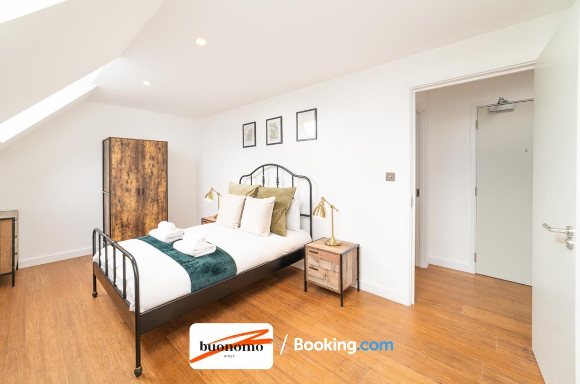 Two Bedroom Apartment At Buonomo Stays Short Lets & Serviced Accommodation لندن المظهر الخارجي الصورة