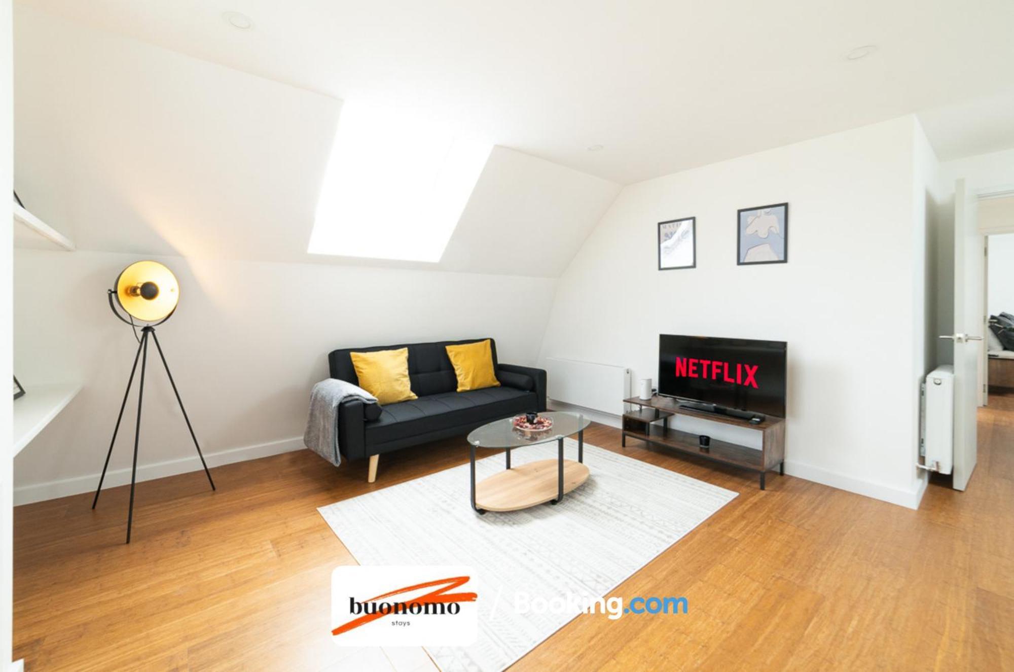 Two Bedroom Apartment At Buonomo Stays Short Lets & Serviced Accommodation لندن المظهر الخارجي الصورة