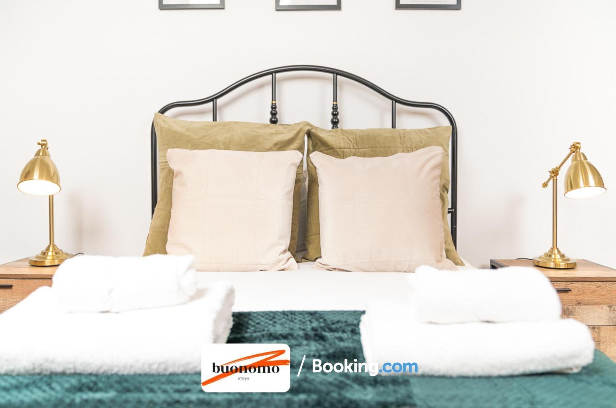 Two Bedroom Apartment At Buonomo Stays Short Lets & Serviced Accommodation لندن المظهر الخارجي الصورة
