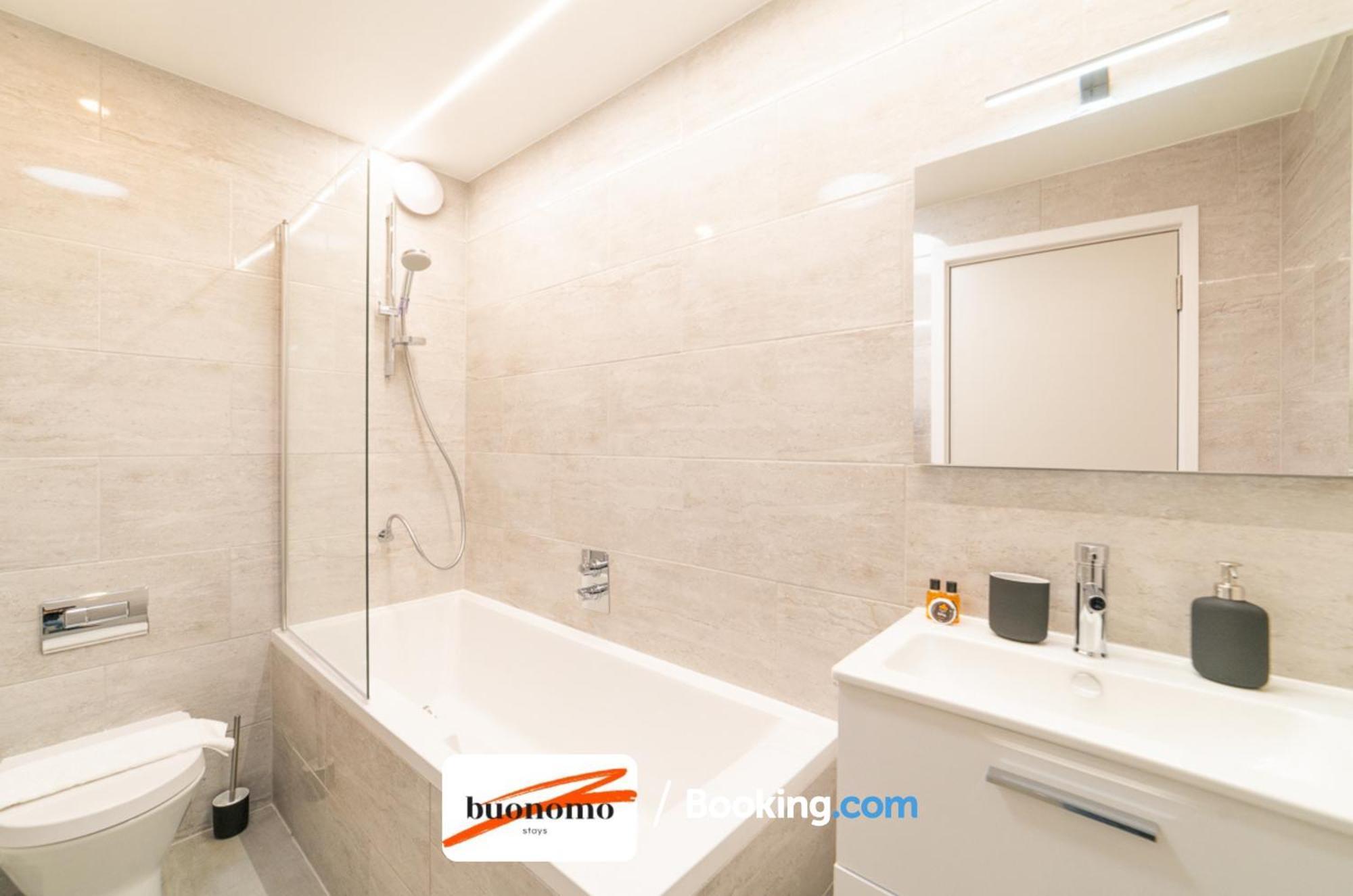 Two Bedroom Apartment At Buonomo Stays Short Lets & Serviced Accommodation لندن المظهر الخارجي الصورة