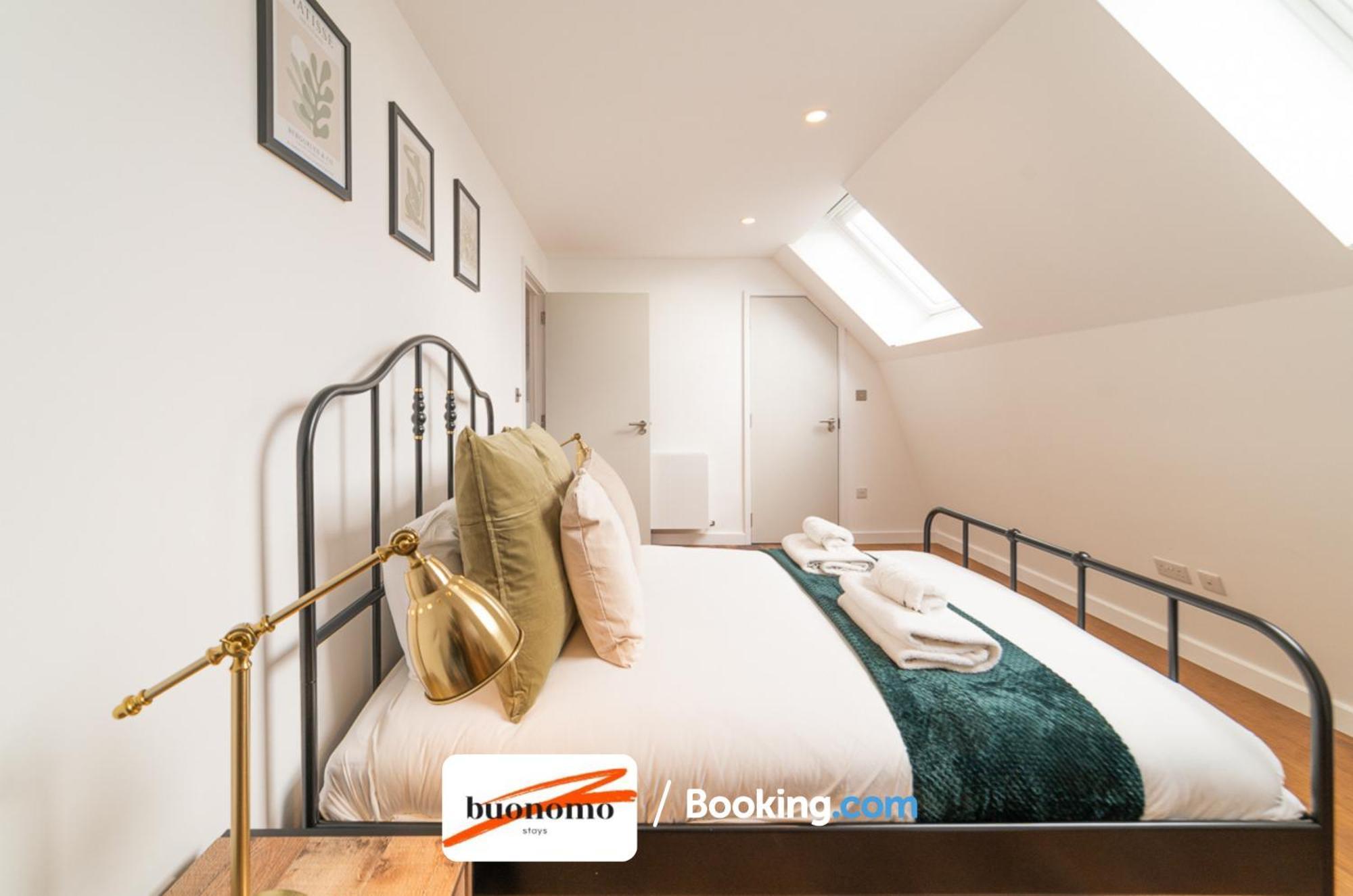 Two Bedroom Apartment At Buonomo Stays Short Lets & Serviced Accommodation لندن المظهر الخارجي الصورة