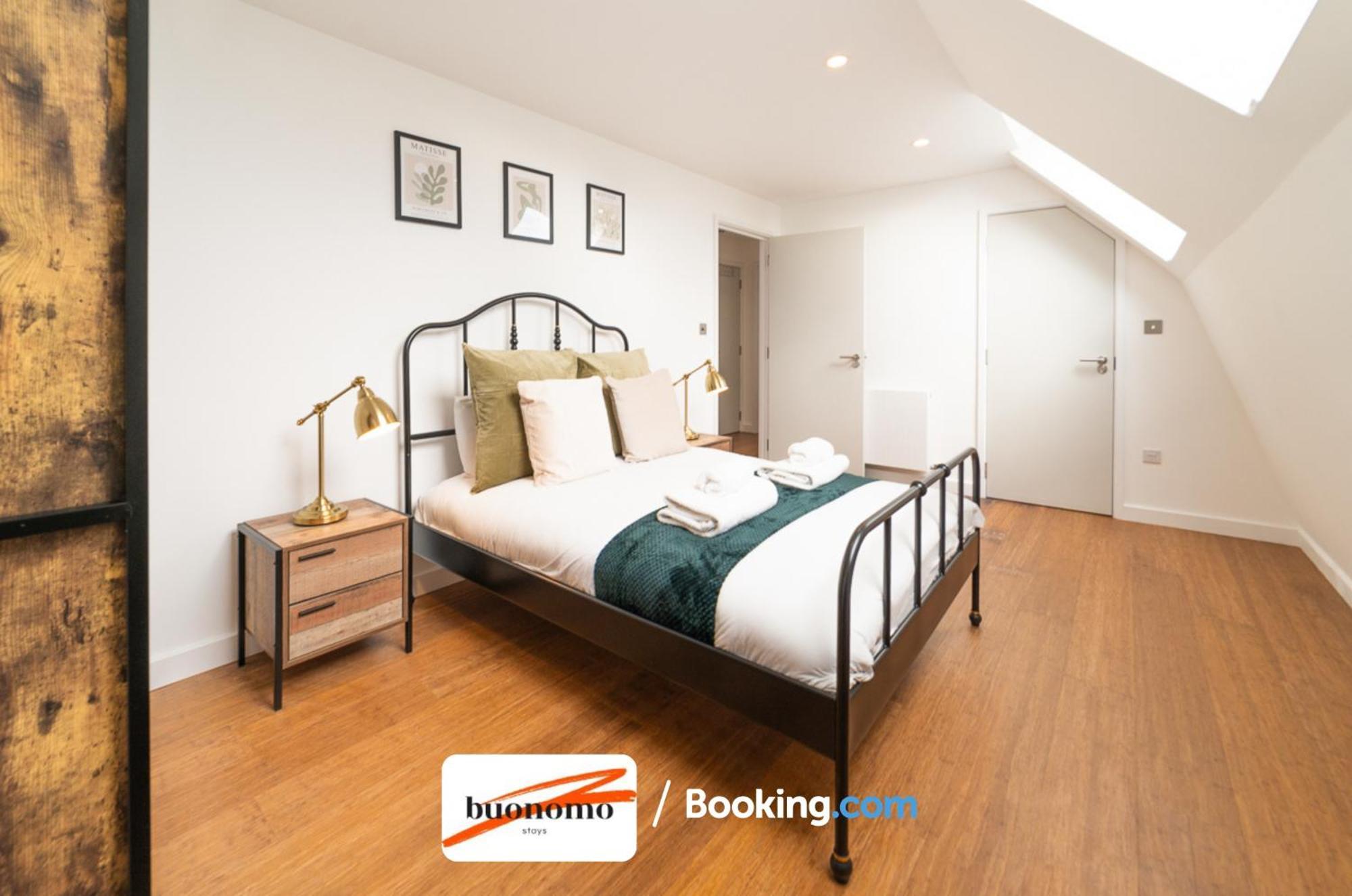 Two Bedroom Apartment At Buonomo Stays Short Lets & Serviced Accommodation لندن المظهر الخارجي الصورة